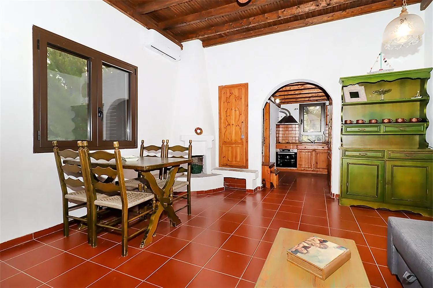 Iraklis Traditional House Sani 8 Guests Греция